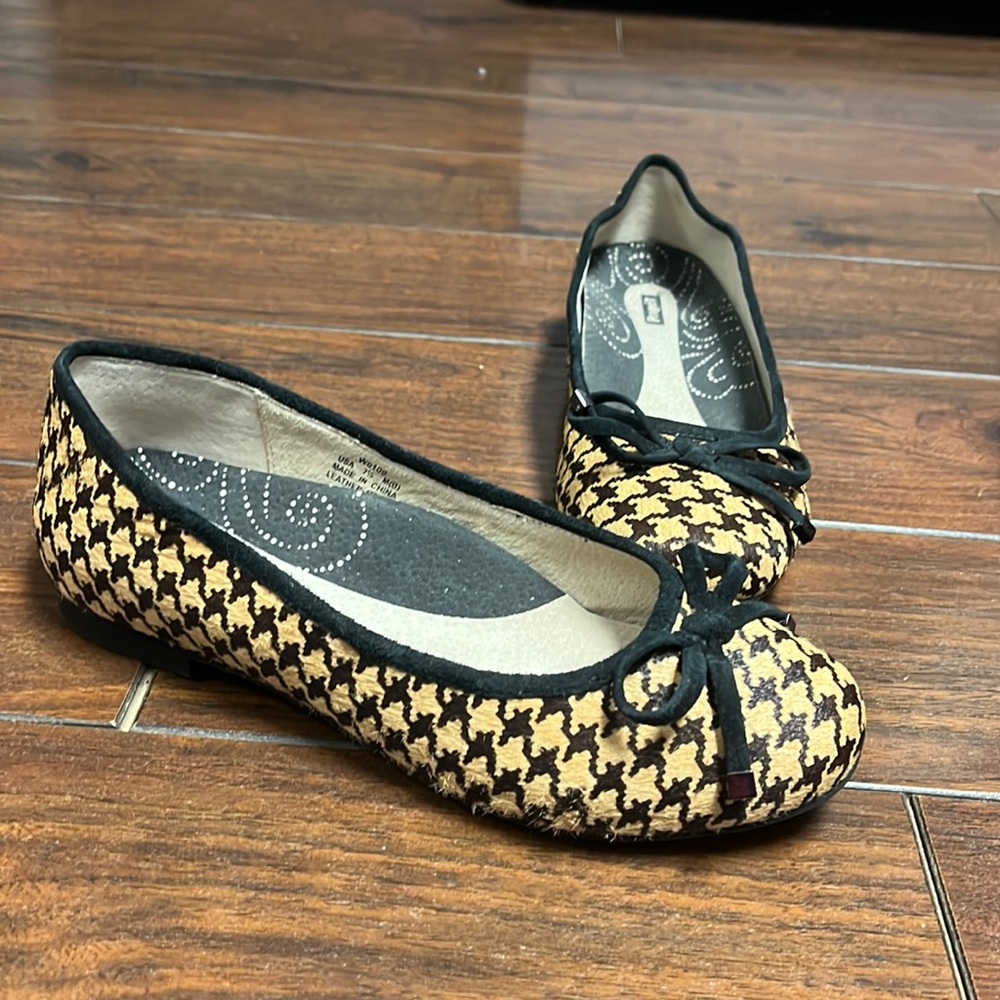 Size 7.5 never worn